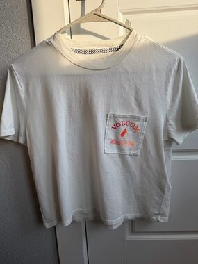 Volcom White Cropped Pocket T-Shirt - Size Small (Women’s) - “Made From Stoke”